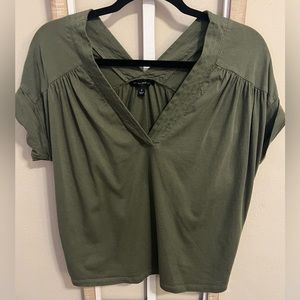 Banana Republic Short Sleeve Shirt—Size S